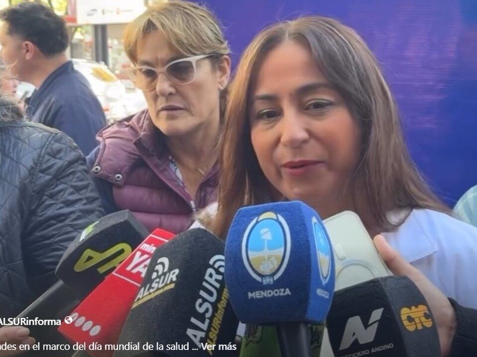 Prevención y concientización en el Kilómetro Cero por el "Día Mundial de la Salud"