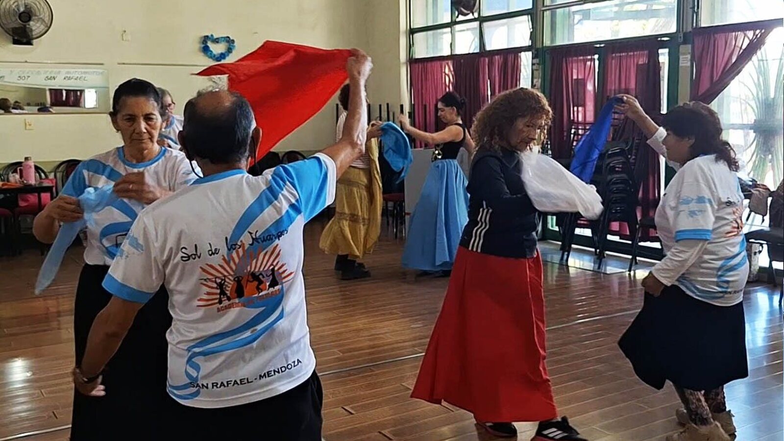 Talleres municipales:. Más de una decena de puntos para aprender danzas folklóricas