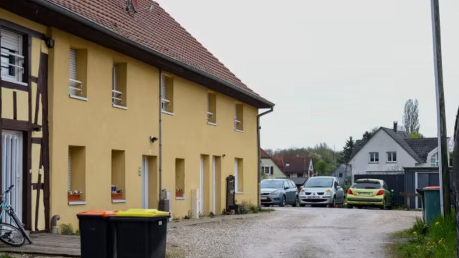 Encuentran niño de 9 años desnutrido e incapaz de caminar tras ser encerrado en una camioneta desde 2024
