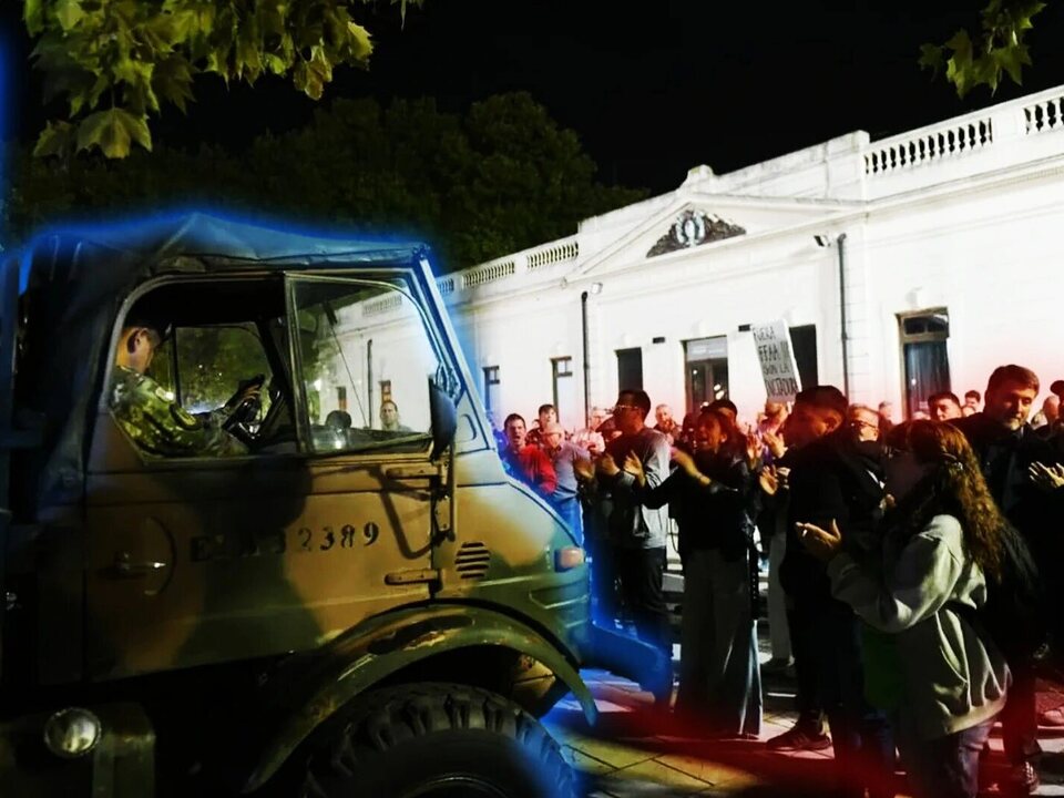 Incidentes en La Plata obligan a reubicar acto militar en homenaje a excombatientes