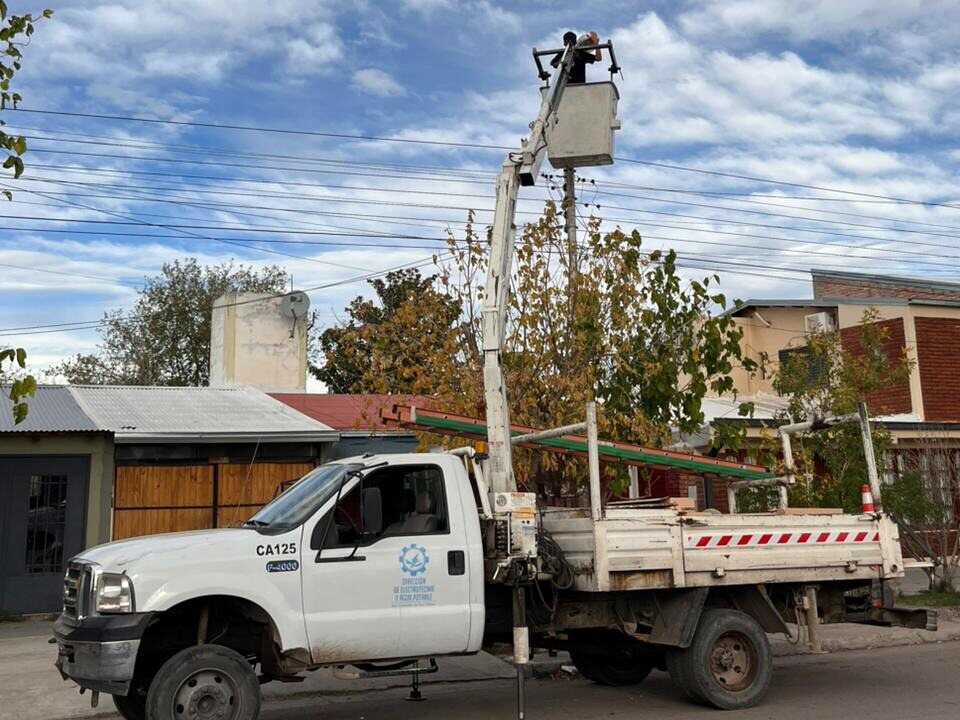 c51c123a-a9ba-48d1-b94b-dcd10d925ee2