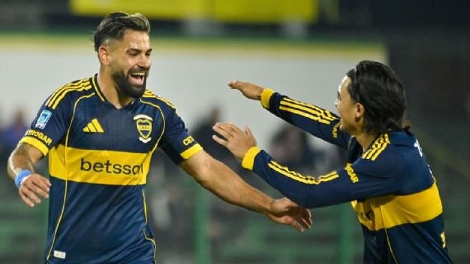 Boca goleó a Defensa y Justica 4 a 0