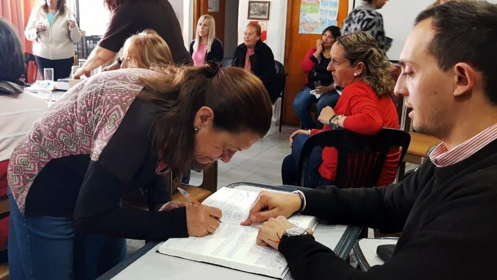 El Municipio de San Rafael asesora y acompaña a entidades intermedias en barrios y distritos