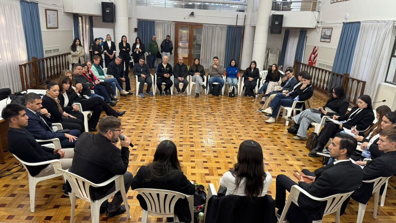 8a518ad4-ce73-4dbf-9029-ae6f5a9e76bf