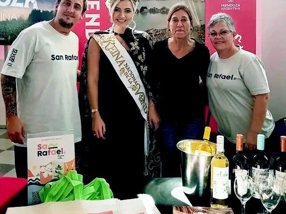 San Rafael presente en la feria de turismo de Valparaiso en Chile