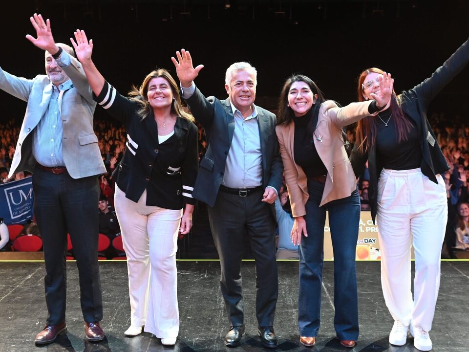 Cornejo encabezó una nueva edición del Maker Day que reunió a más de 1.900 estudiantes en Mendoza