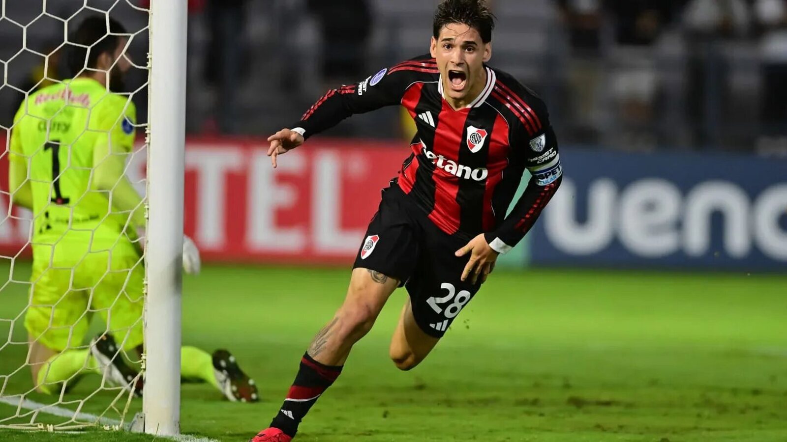 martinez-quarta-festeja-river-vs-bragantino_1440x810