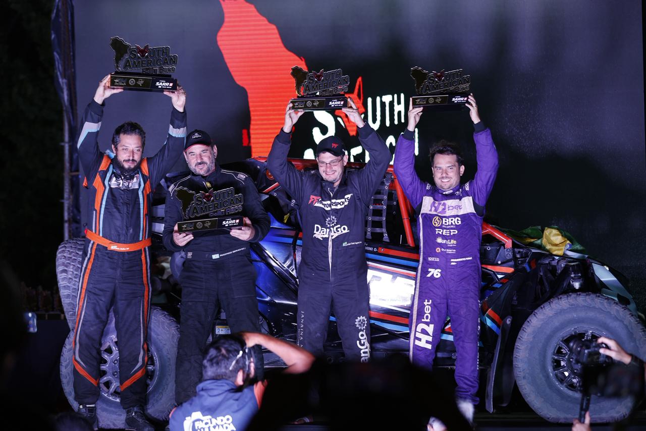 Cerró el rally sudamericano con la entrega de premios en el parque Yrigoyen