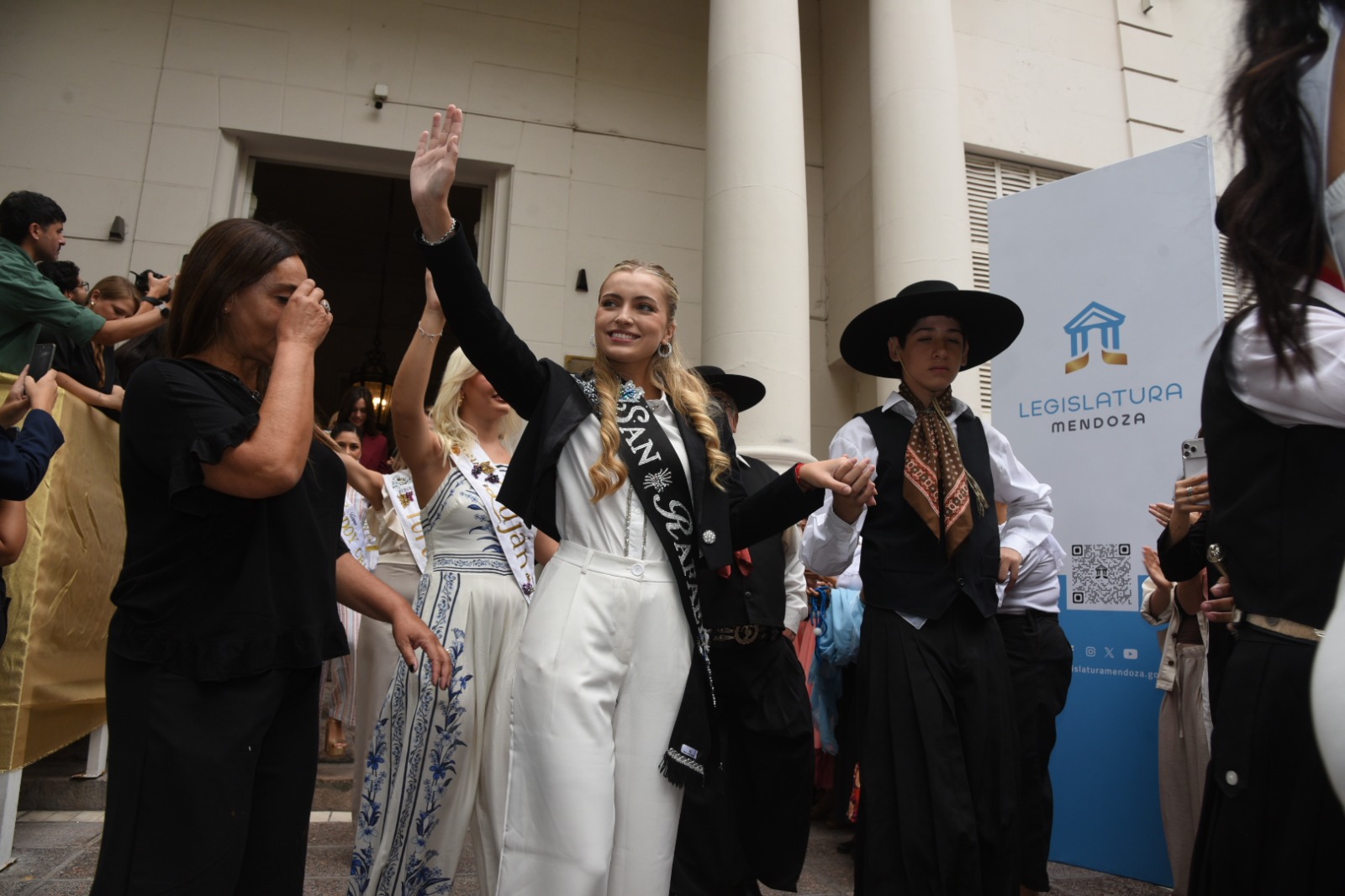 Azul dijo presente en el encuentro "Legislatura en Vendimia"