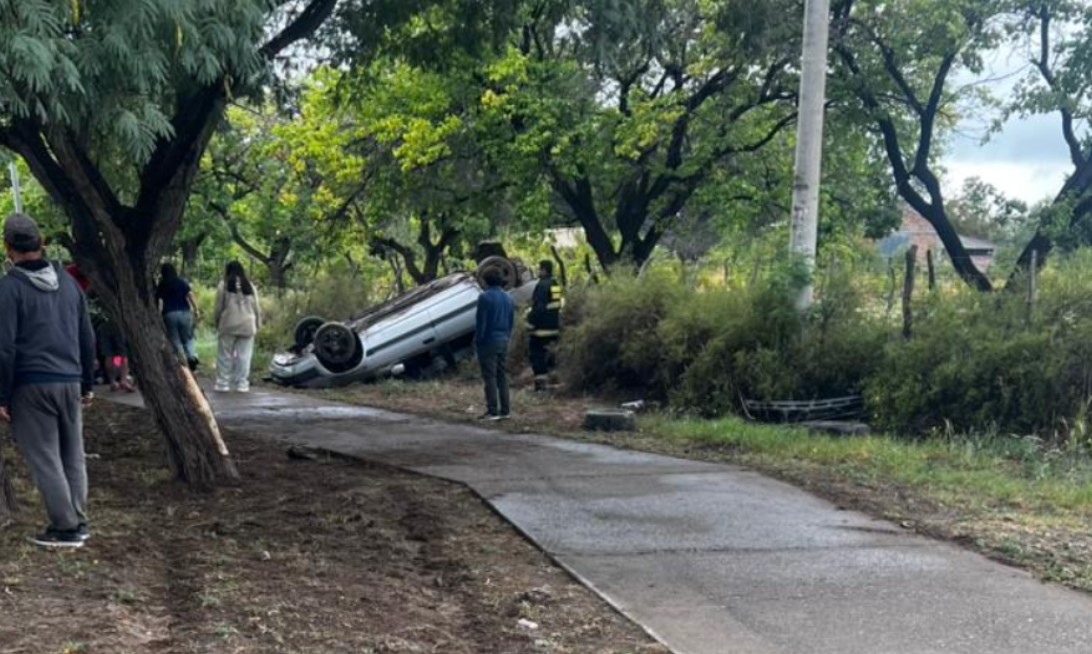 Accidente fatal: Volcó un vehículo en Ruta 143 a la altura de vuelva "Bianchi" y murió una nena de 8 años